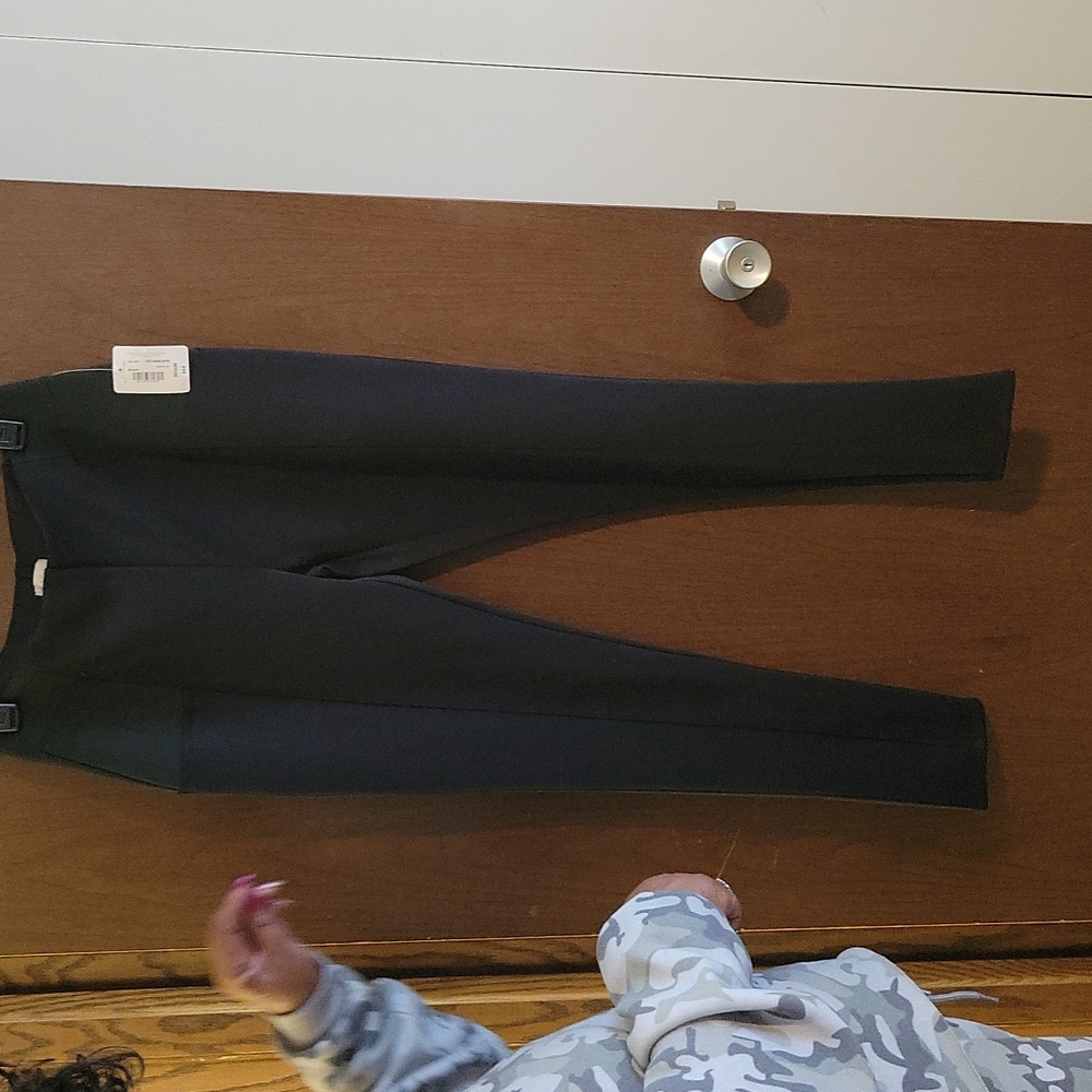 Belle & Sky, black straight leg pants, size M